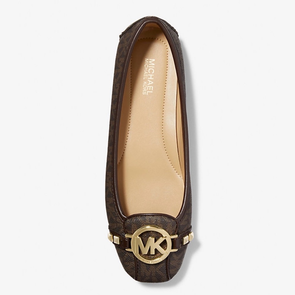 Michael Kors Dark Brown Loafers With Gold Accent
Fulton Moccasin Flats Size: 8